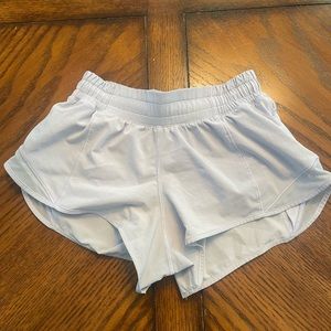 Lululemon Hotty Hot Low-Rise Lined Short 2.5". Size 4, light blue.